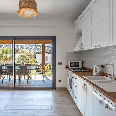 Excellent 3br With Private Pool Gümüşlük Villa Bodrum
